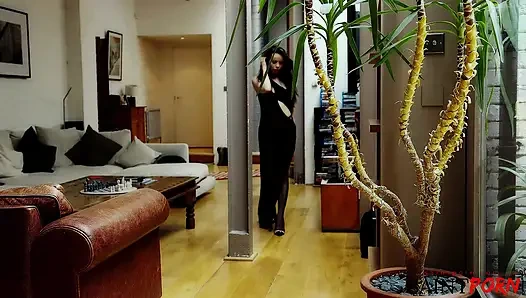 Amica Bentley Straddles a Cock with Her Wet and Hairy Pussy