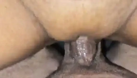 Üvey anne evde kimse yokken sevişmeyi sever