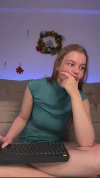 Fisting tight anal with jucielussie | Clip 3