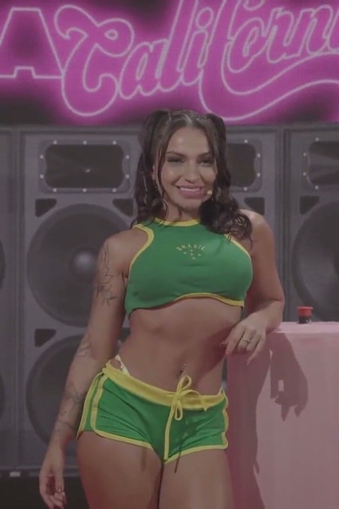 Detrás De Escena De Las Grabaciones - Especial De Lesbianas De Televisión De California