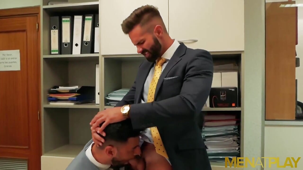 MENATPLAY - Colleagues Dani Robles and Mick Stallone anal fuck