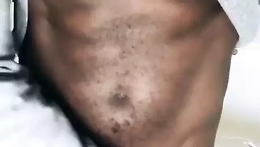 Dizlerinin üstüne çök