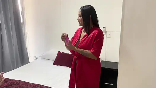 OMG! Sevgililer gününde kız arkadaşım ve en iyi arkadaşımla üçlü seks hediyesi