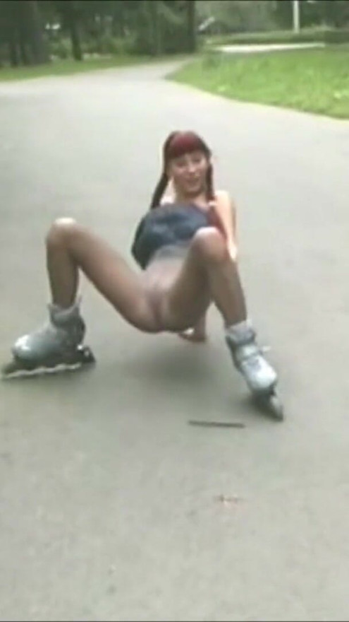 Retro Pantyhose VIdeo Of Teen Ira Skating Outside Stripping Off Clothes | Clip 1