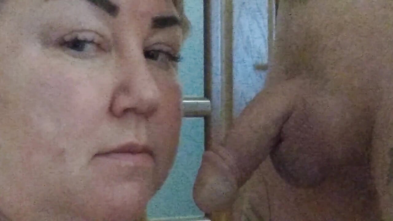 Blowjob close-up and cum on tongue BBW Milf