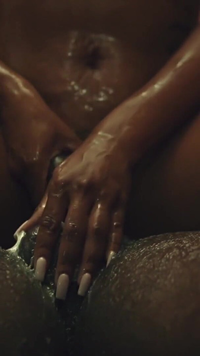 ヌールマッサージとセックス | クリップ 1