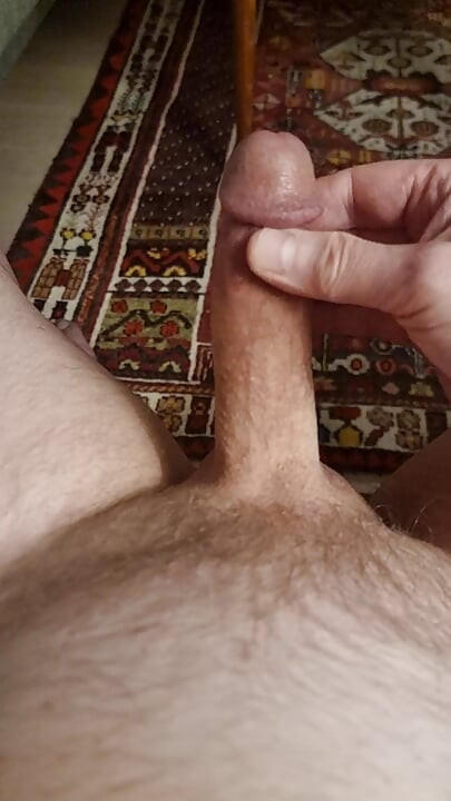 Playing with my 14 cm dick
