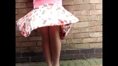 पमाला हवादार दिन पैटर्न वाली स्कर्ट