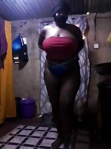 African amatuer big natural tits
