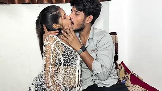 step brother ne step sister ke sath kiya sex jab ghar par mummy nahi thi
