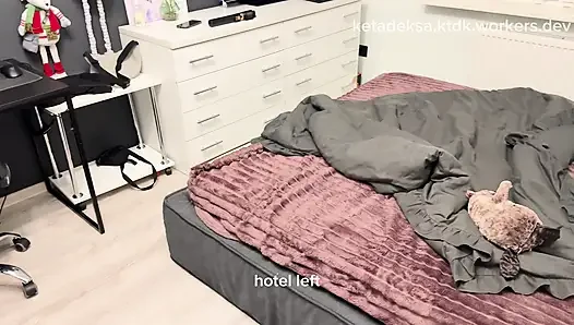 Manajer hotel memperlakukan tamu yang marah dengan keras setelah penolakan kamar