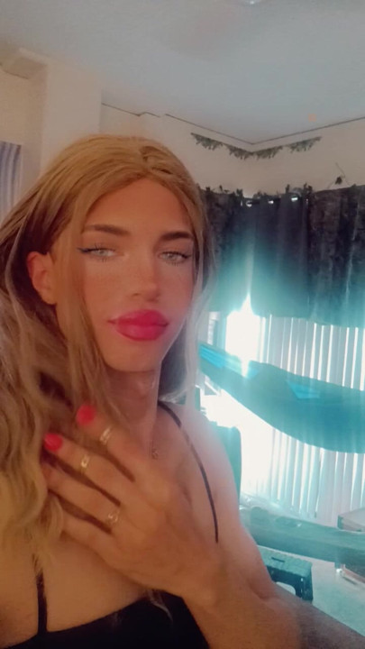 Sissygurl yang didandani