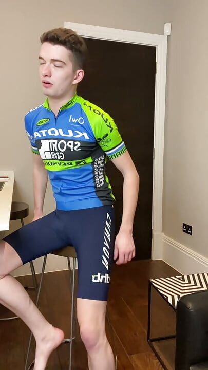Lycra Twink Jerks Off
