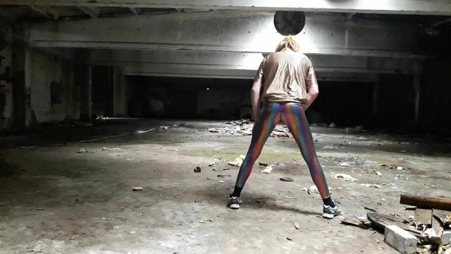 DESTROYING MY RAINBOW LEGGINGS