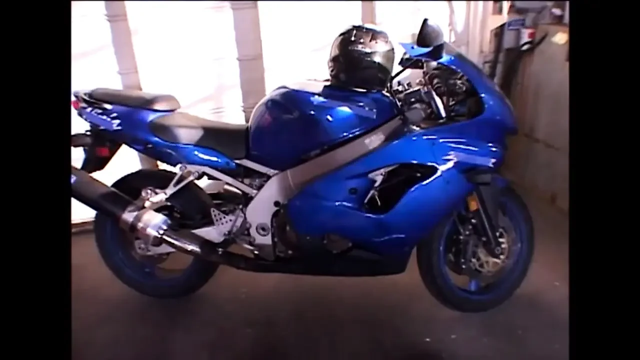 Julie Night - sex toy,cum in mouth