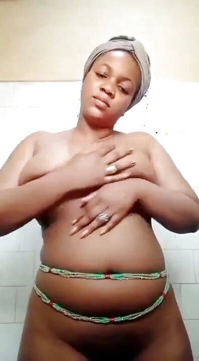 Pretty clean girl is horny and wants sex