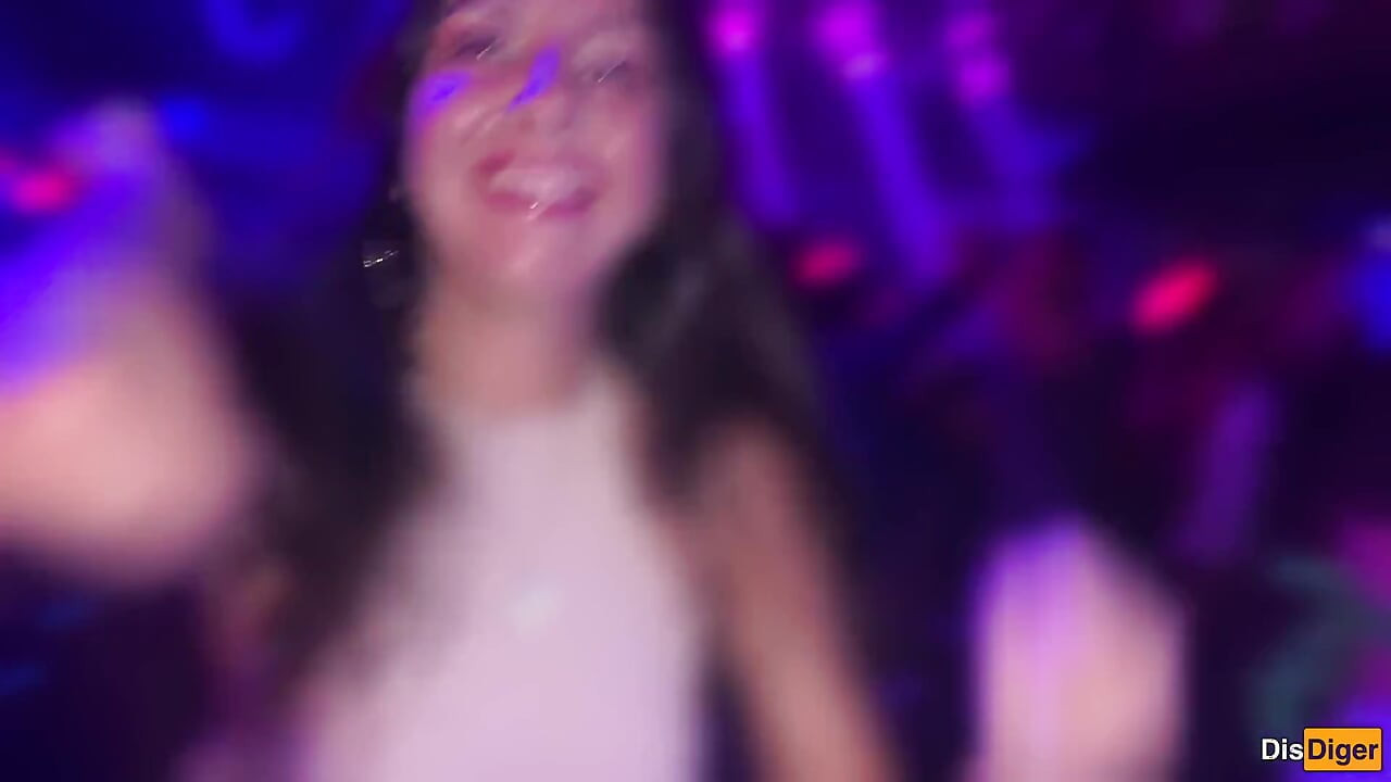 Horny Girl Agreed to Have Sex in a Nightclub Toilet