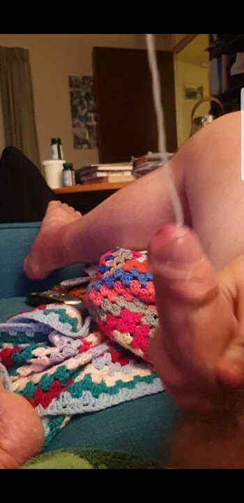 Huge, spectacular cumshot