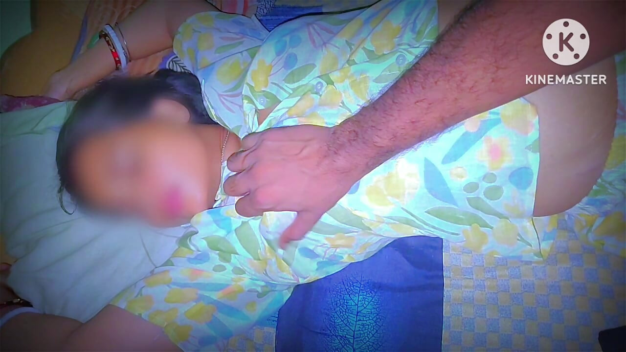 Harika figür liseli kız baştan çıkarılıyor