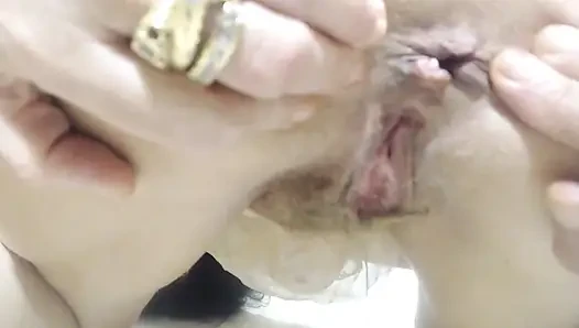 Tua Molgie'nin Vajina Açışı Videosu Yakından Kıç ve Ayaklar Yakın Çekim