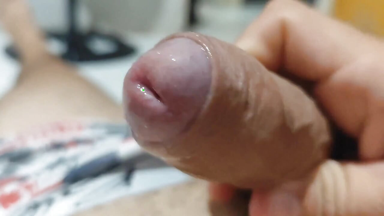 Multiple Orgasm in Manual Massage on the Glans.