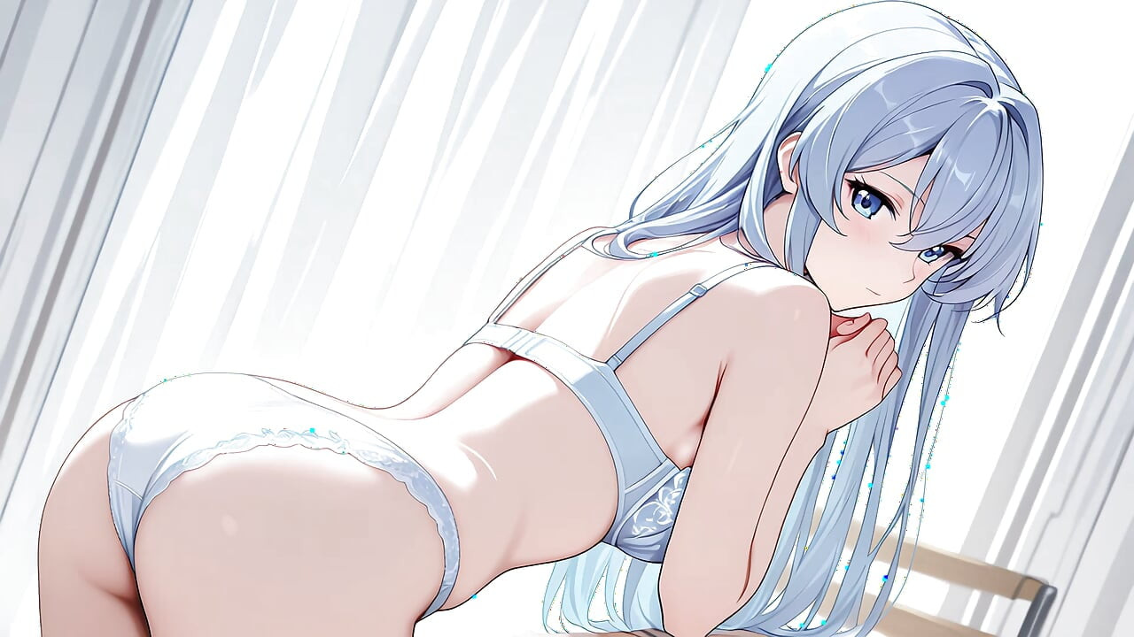 エスデスは新しいセクシーなランジェリーを買いに来て、ピンクのディルドで楽しんでいた。エスデス変態コスプレ
