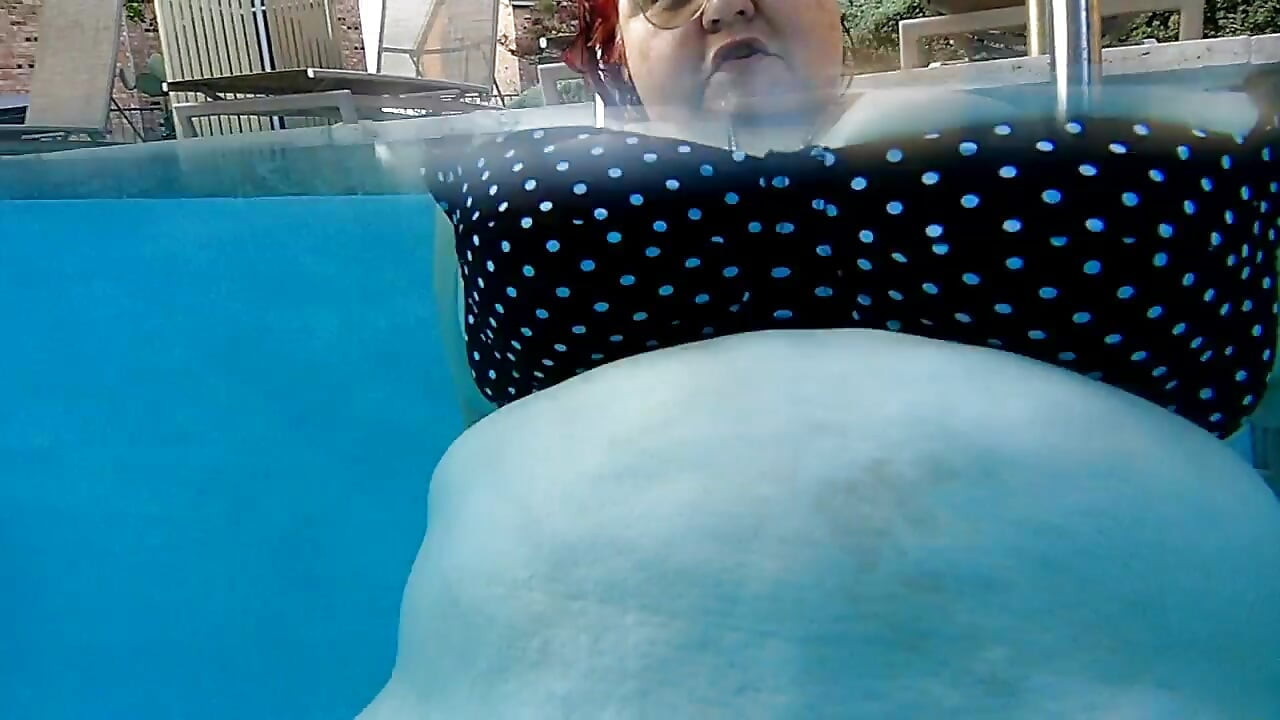 Watch BBW Nurse Vicki Exercise in Pool with Underwater Camera See My