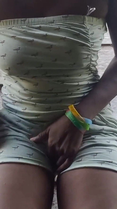Striptease Peeing Outdoors Rubbing Fingering My Wet Pussy