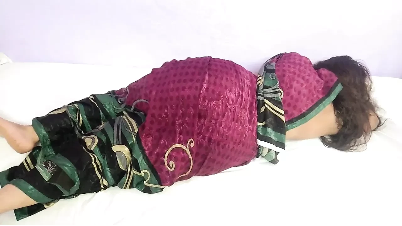 Charitraheen &ndash; sex with the wife in the bedroom