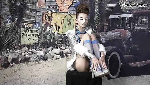 422 - Adelle Einhorn