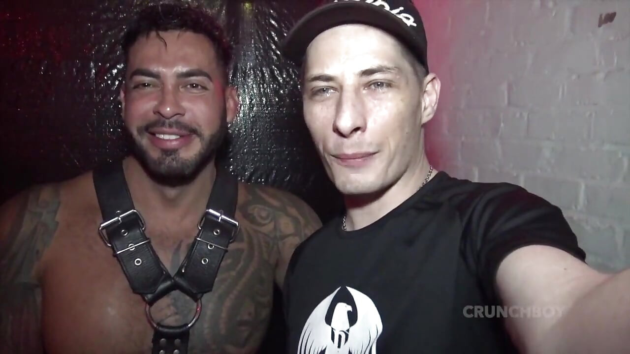 Porno zvijezda Ashley Rider sirovo jebana od Viktora Roma