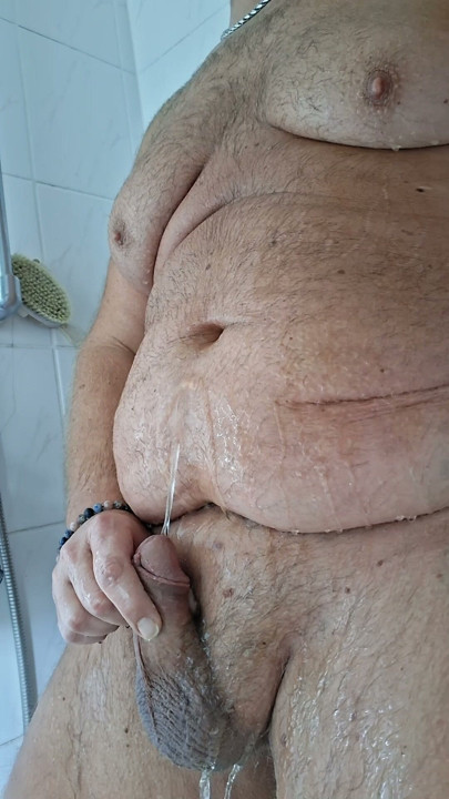 Horny to piss on herself. I love the golden juice