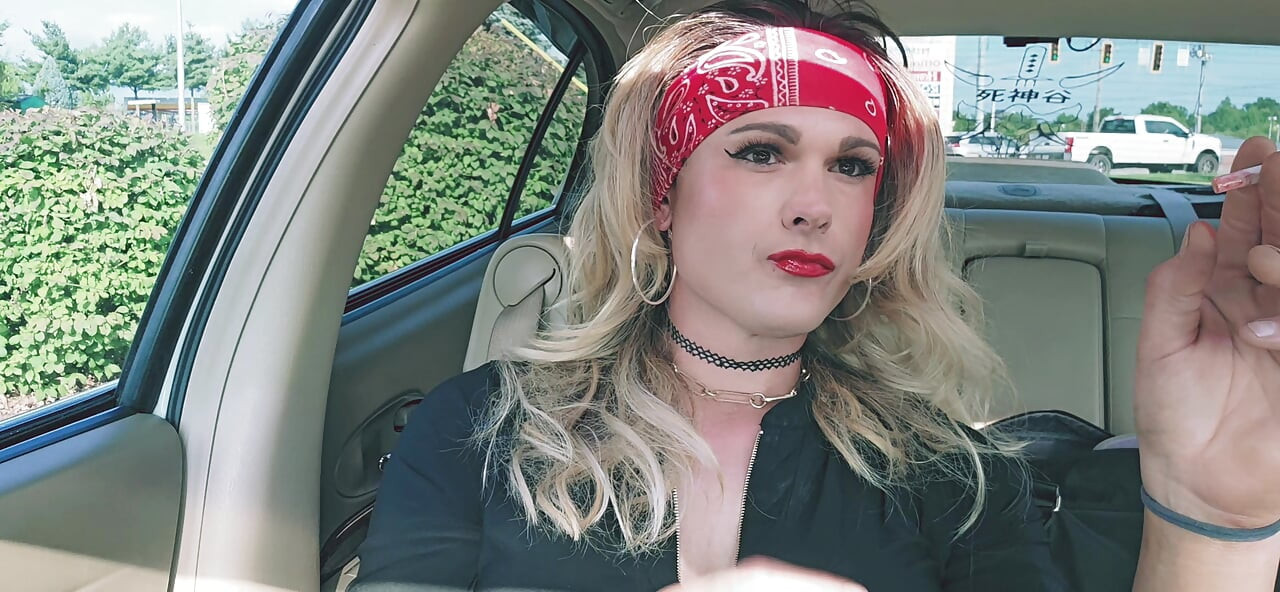 Kylie Babes Smoking Fetish Car Play