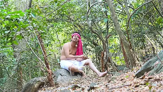 Bir çift unutulmaz bir yolculuğa çıkarken ormanda romantizmin büyüleyici bir hikayesi ortaya çıkıyor