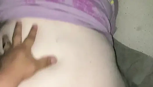 Tante semok kulit putih lagi asik seks anal sampai dicrot di dalam