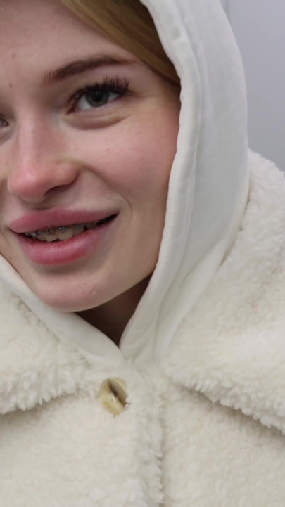 I give a stranger a blowjob in the entryway | Clip 1