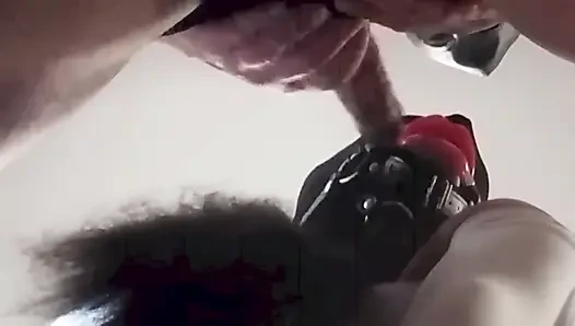 Mulut MILF kacau dengan cumshot