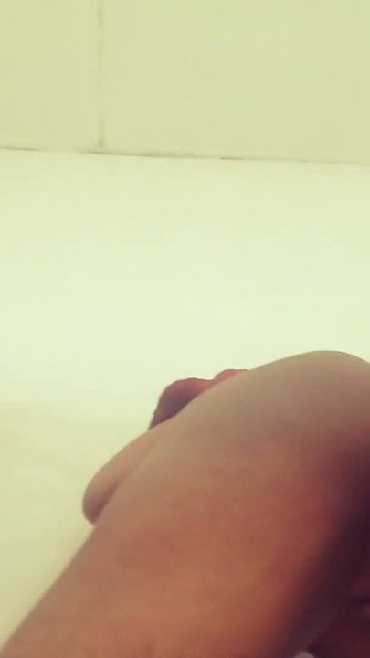 desi aunty kept her next dor young guy for her help | Clip 1