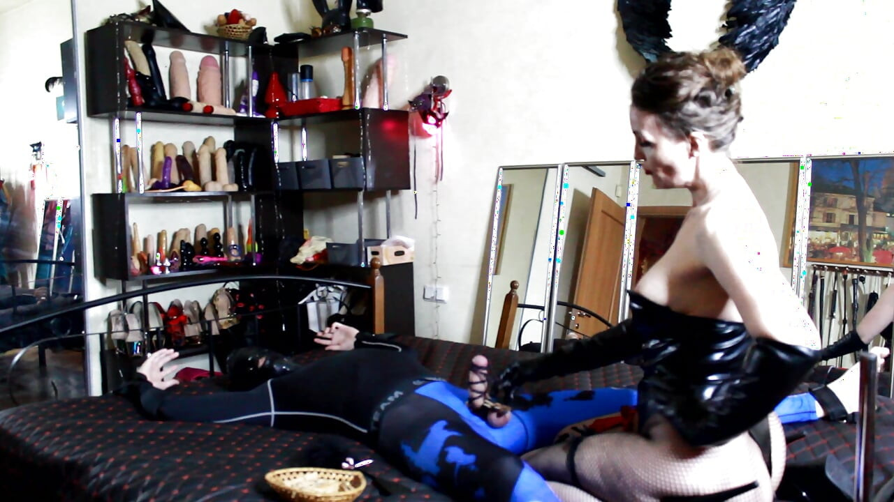 Hot Facesitting Dominatrix Femdom Fetish Milf Eva Latex BDSM Mistress Gonzo Big Ass Rubber Heels