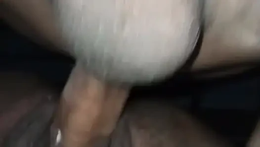 Yeni iç çamaşırlı sikiliyor