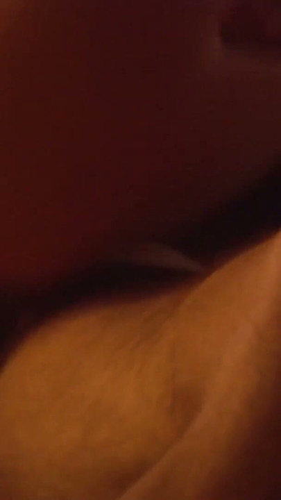 Mega blondes Babe vor dem Kamin im Skiurlaub gefickt | Clip 2