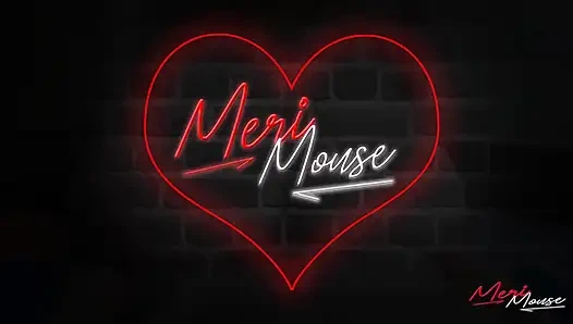 Kakak Tiri Saya Membantu Saya Memecahkan Masalah