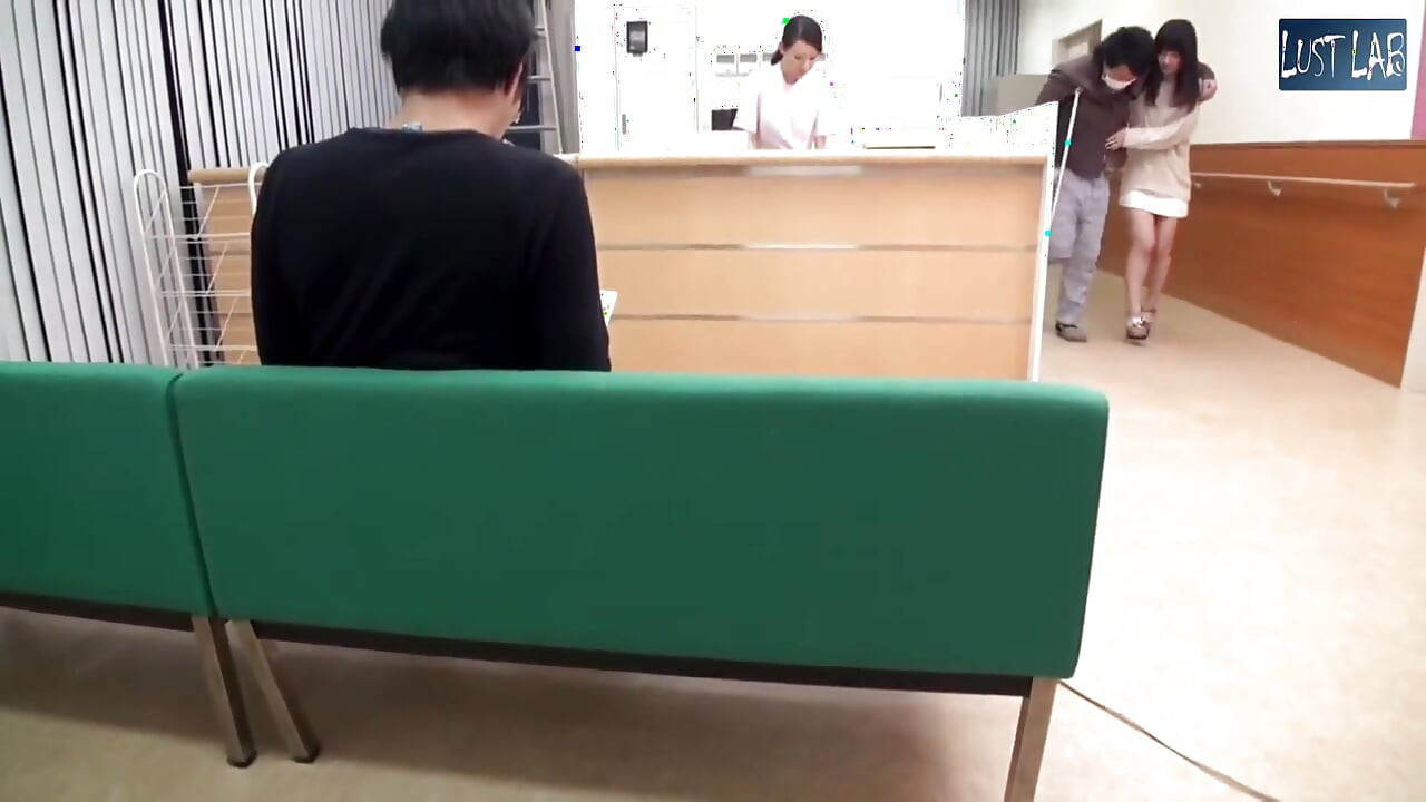 Kunjungan rumah sakit berubah jadi berisiko - wanita yang udah nikah ini membangkitkan gairah yang sekiranya hilang - bagian4