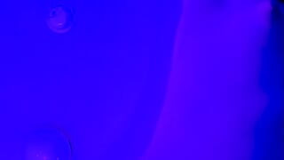 من فضلك يمارس الجنس معي بشدة مع قضيبك