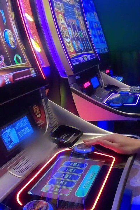 Thickumz - ngentot pantat bahenol cewek semok latina