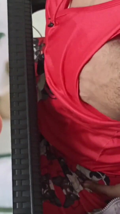 Çalışırken yarağını emmeyi seviyor musun? | Klip 1