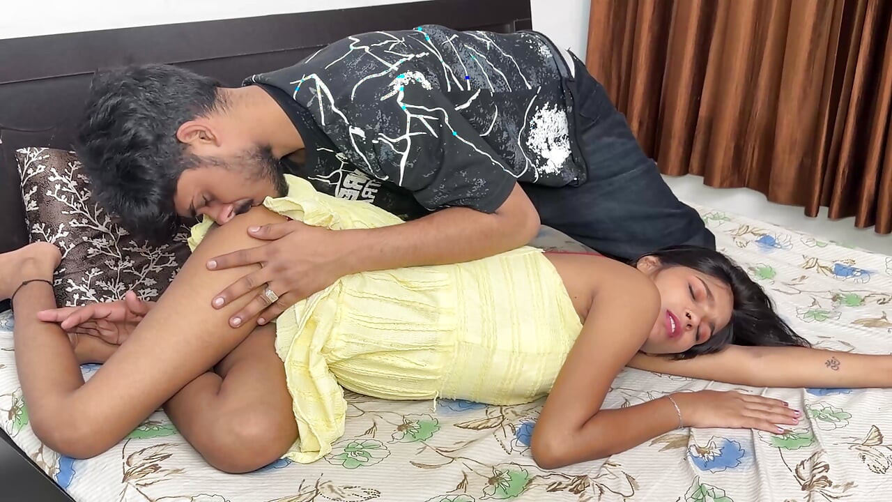 indian school ladki ne apne boyfrien ko ghar bula kar kiya sex jab ghar wale ghar pe nahi tha