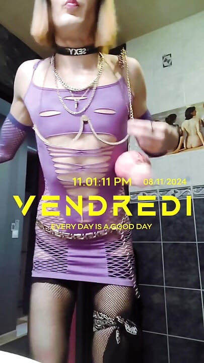 French transvestite, sexy in front of her webcam, purple skirt. VaneSsaBiTCHx PariSChienneTrvprod91