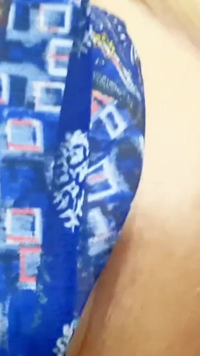"내 학생이 나와 섹스하고 싶어서 집에 그를 수업에 초대했다"의 중요한 순간