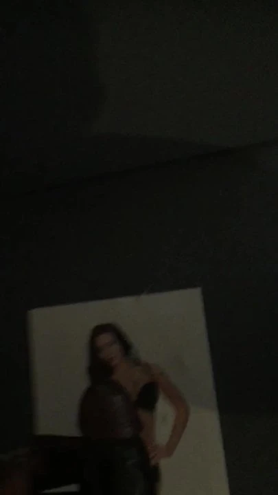 Tribut cu spermă pentru Amy Jackson